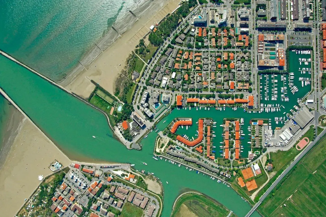 Wonderful Beachfront Apartment - Beahost 圣玛格丽塔波尔勒港