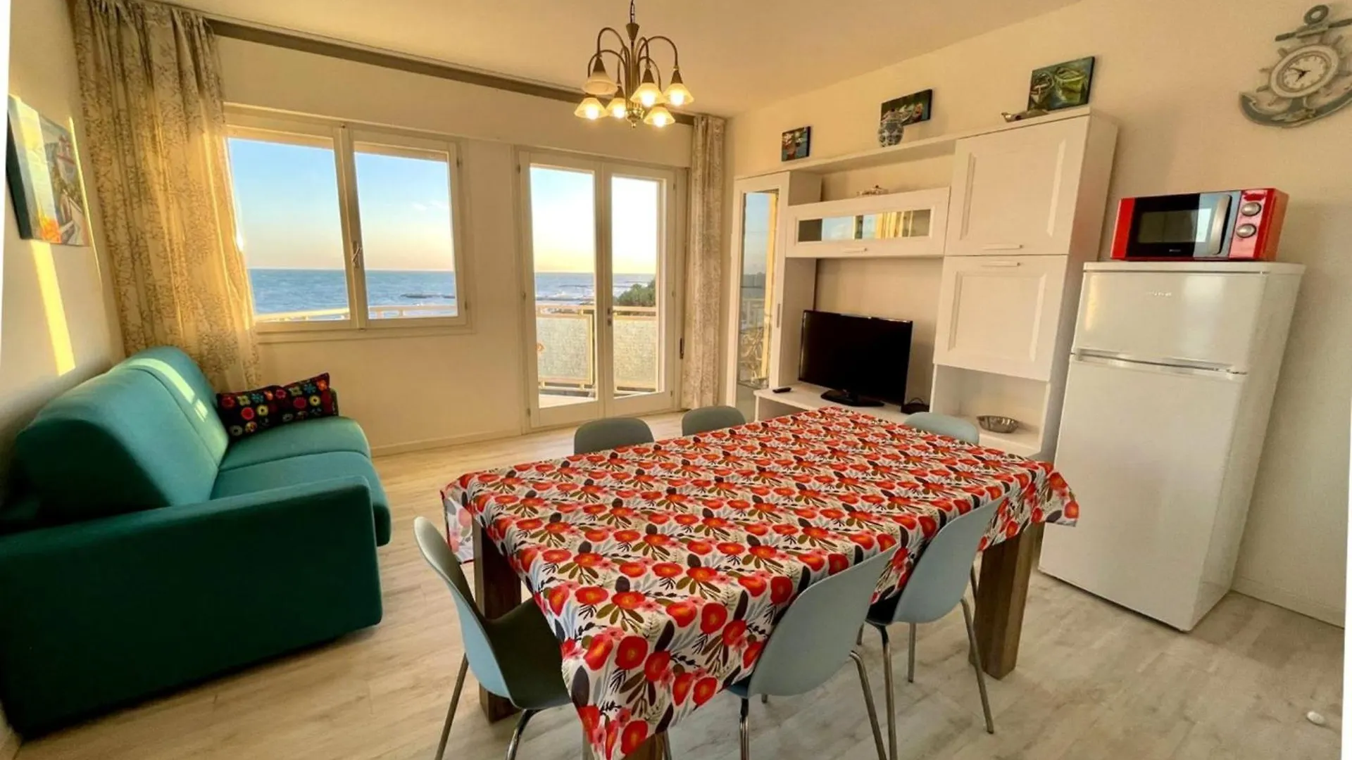Wonderful Beachfront Apartment - Beahost Porto Santa Margherita di Caorle